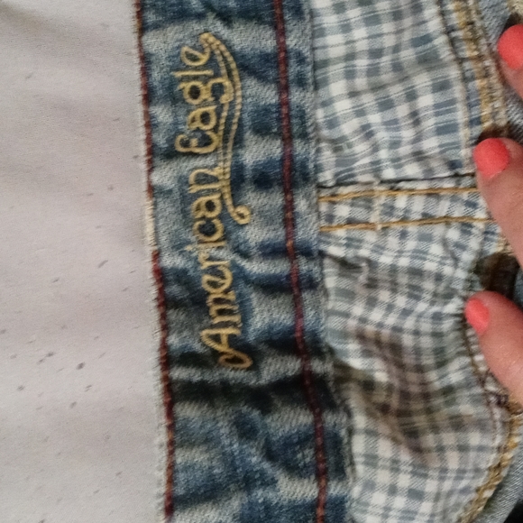 American Eagle Shorts - Picture 2 of 4